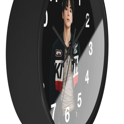 K-Pop Love & Peace Wall Clock, Boho Home Decor, Unique Gift for Music Lovers, Eco-Friendly Wall Art, Perfect for Birthdays & Anniversaries