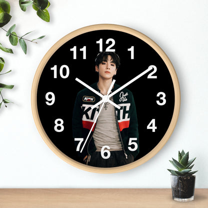 K-Pop Love & Peace Wall Clock, Boho Home Decor, Unique Gift for Music Lovers, Eco-Friendly Wall Art, Perfect for Birthdays & Anniversaries